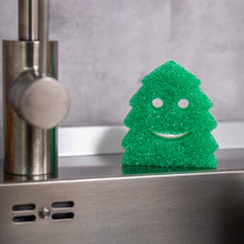Načíst obrázek do prohlížeče Galerie, Scrub Mommy® Special Edition Christmas Tree (1 ks)
